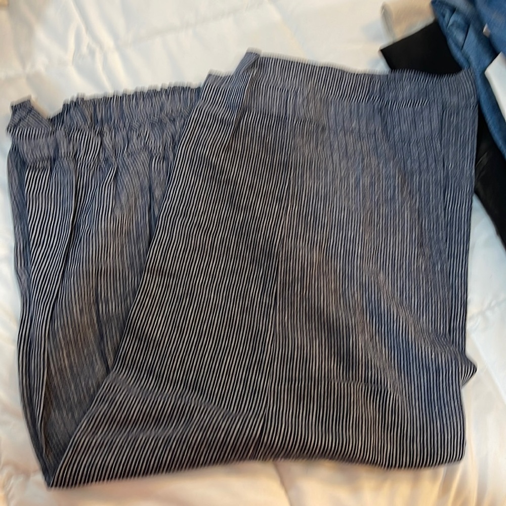 Time and Tru women’s wide linen pants